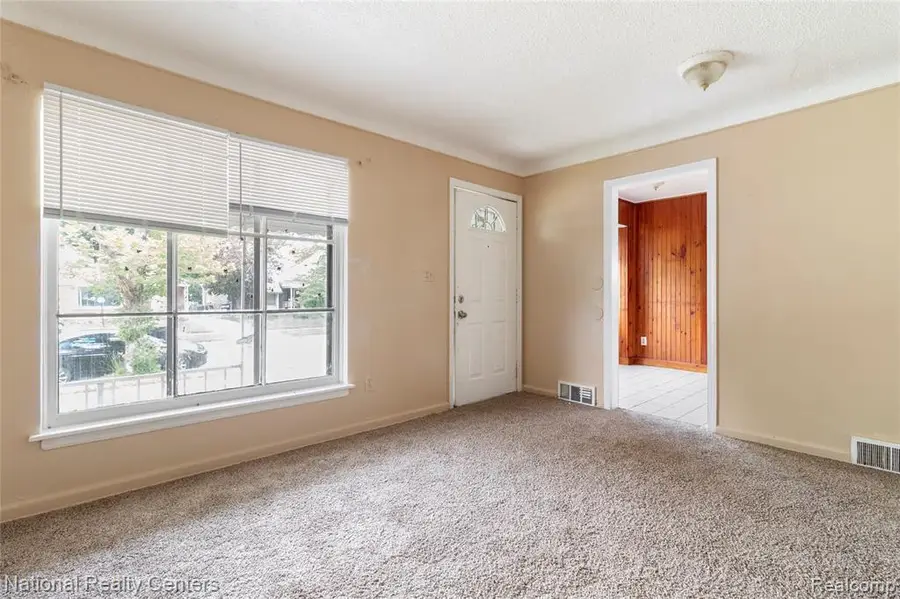 5981 University, Detroit, MI 48224 - #3