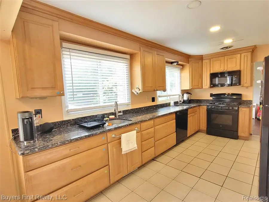 26040 Marlowe, Oak Park, MI 48237 - #3
