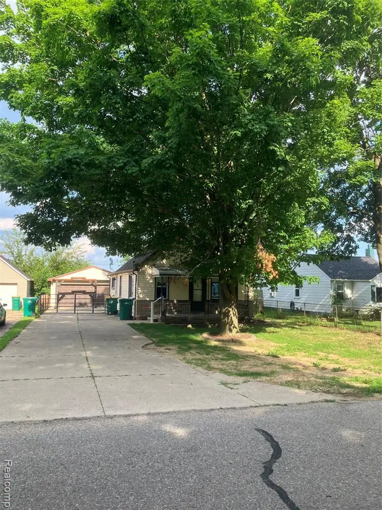 808 Lamay, Ypsilanti, MI 48198 - Image #2