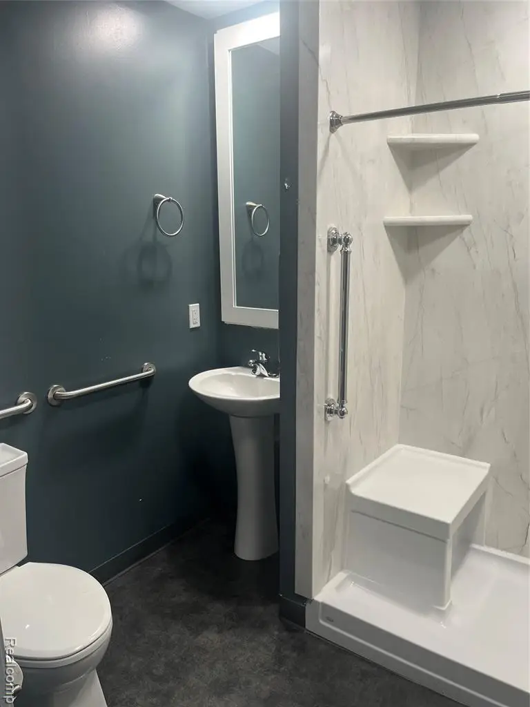 808 Lamay, Ypsilanti, MI 48198 - Image #3