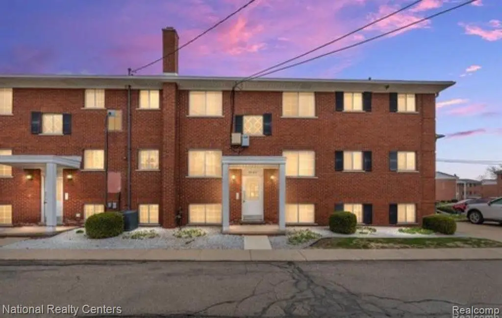 8160 Crestview Drive #2, Sterling Heights, MI 48312 - Image #1