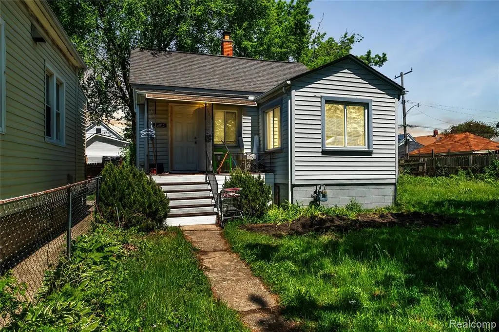 3875 Sobieski, Hamtramck, MI 48212 - #1