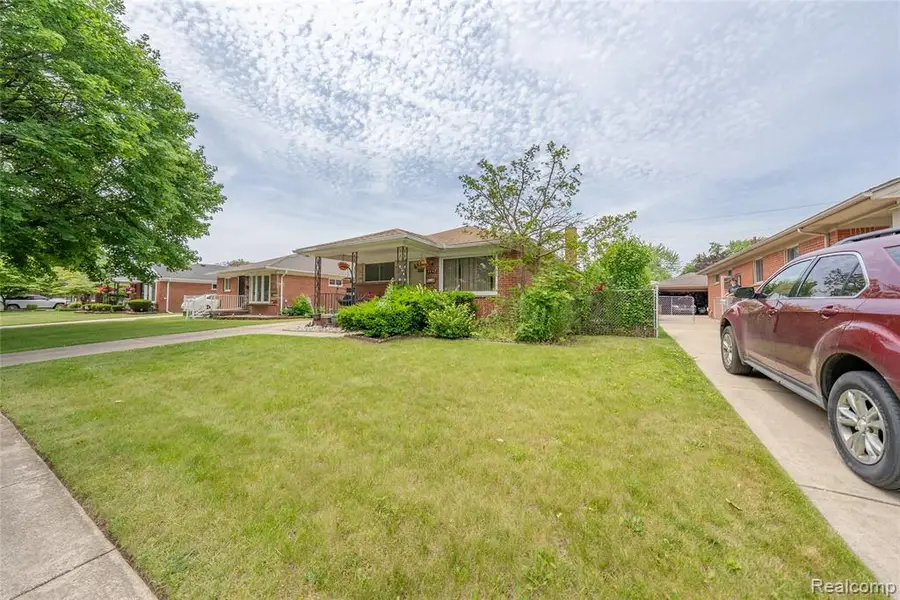 4442 Mckinley, Dearborn Heights, MI 48125 - Image #2