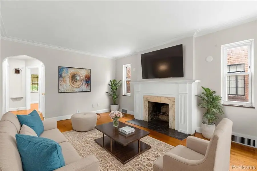 11110 Wayburn, Grosse Pointe, MI  - #2