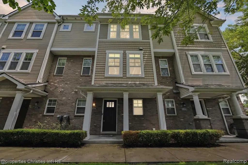 1051 N Sherman #B19, Royal Oak, MI  - Image #1