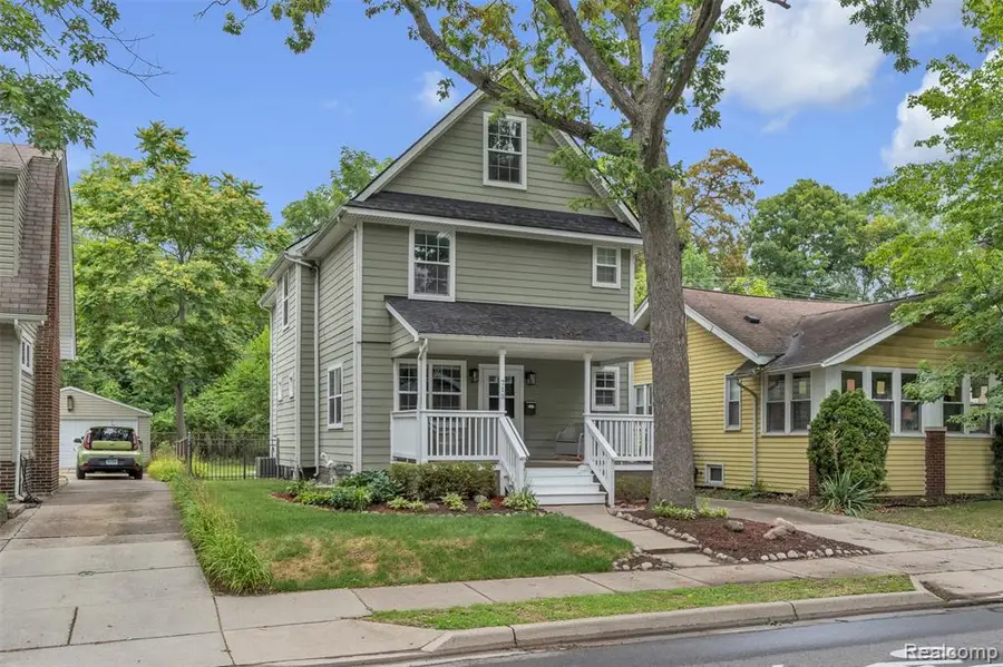 715 Gardenia, Royal Oak, MI  - #3