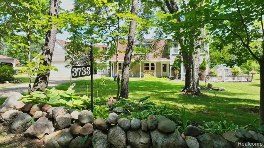 3733 N Hoover, Hamilton, MI  - Image #2