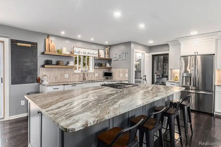 890 Beachway, White Lake, MI  - Image #3