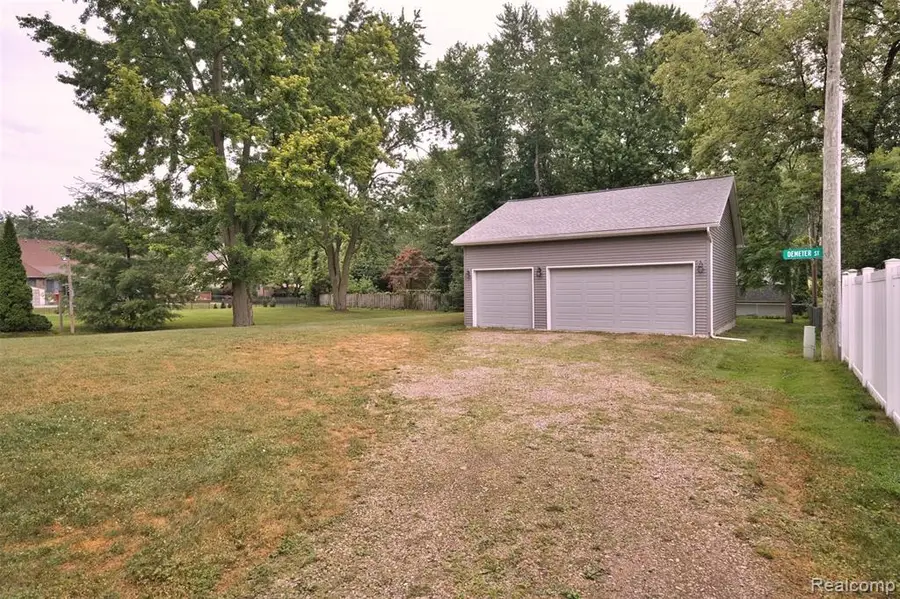 38524 Pineridge, Harrison Township, MI 48045 - #3