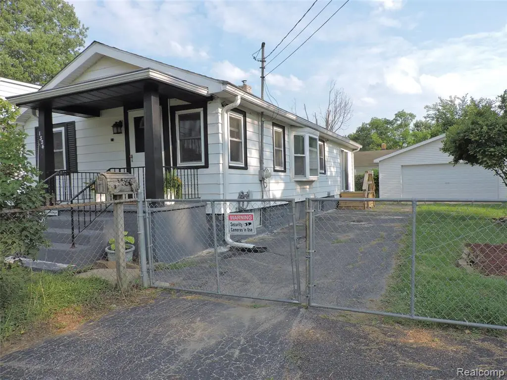 1324 Allen, Burton, MI  - Image #1