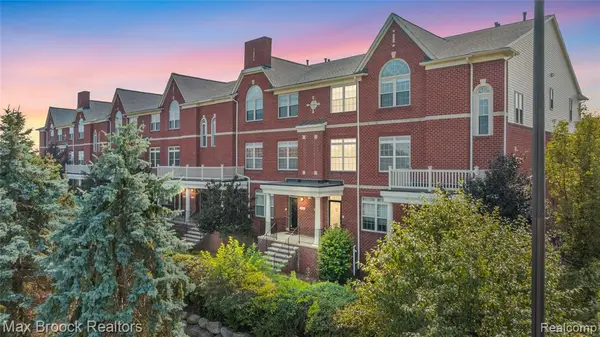 1462 Devon #126, Troy, MI 