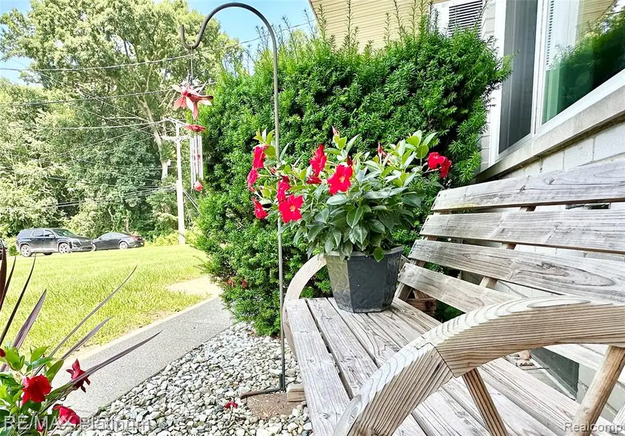 5955 Alan #60, Brighton, MI 48116 - Image #3