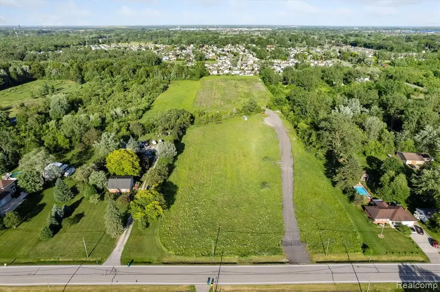 22701 Beech Daly, Flat Rock, MI 48134 - Image #2