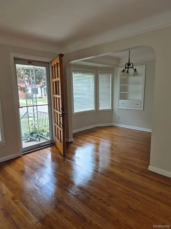 9873 Appleton, Redford, MI  - Image #3