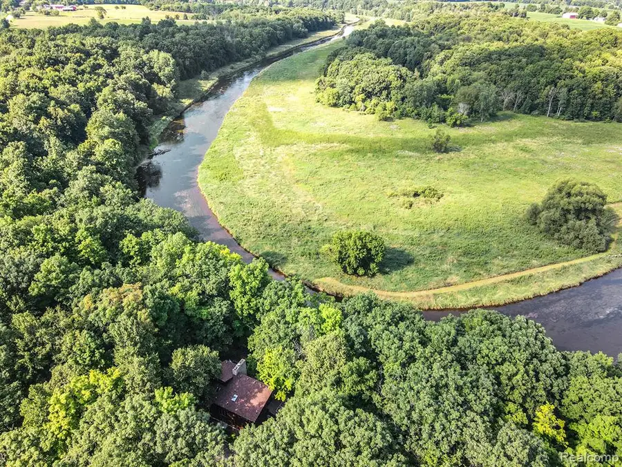 5365 S Bancroft, Durand, MI  - Image #2