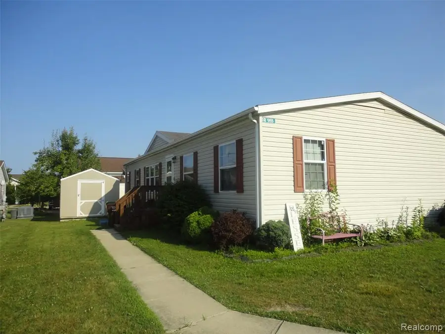 955 Cameron Circle, Monroe, MI 48161 - Image #2