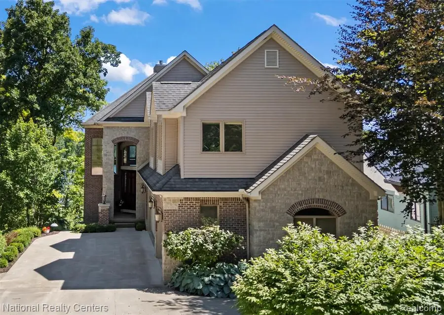 5619 Lakeview, Hadley, MI  - Image #3