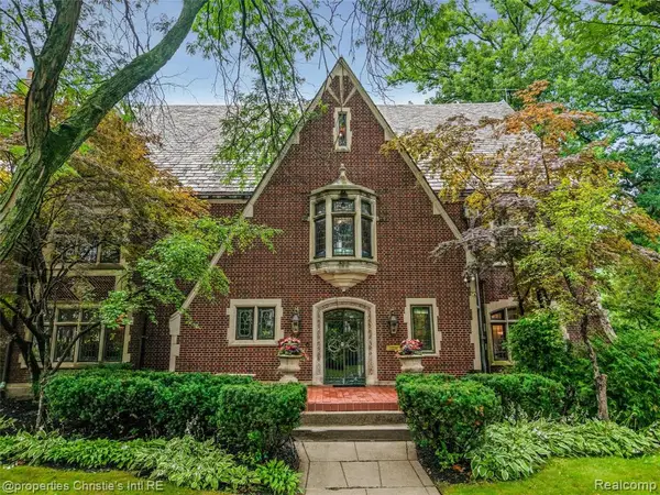 19391 Suffolk, Detroit, MI 48203