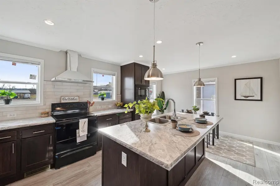 5104 Hawthorn, Brown City, MI 48416 - #2