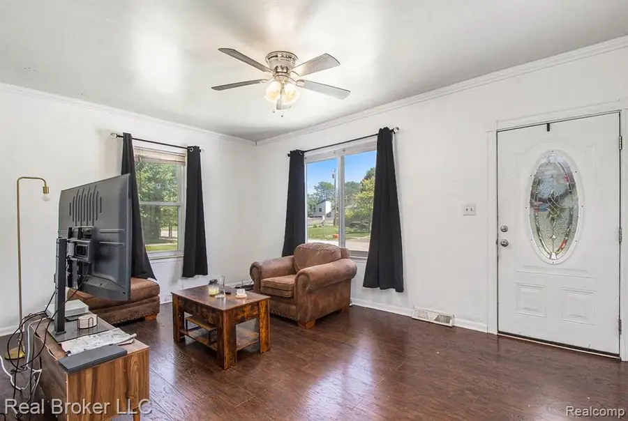 28775 Glasgow, Southfield, MI  - Image #3