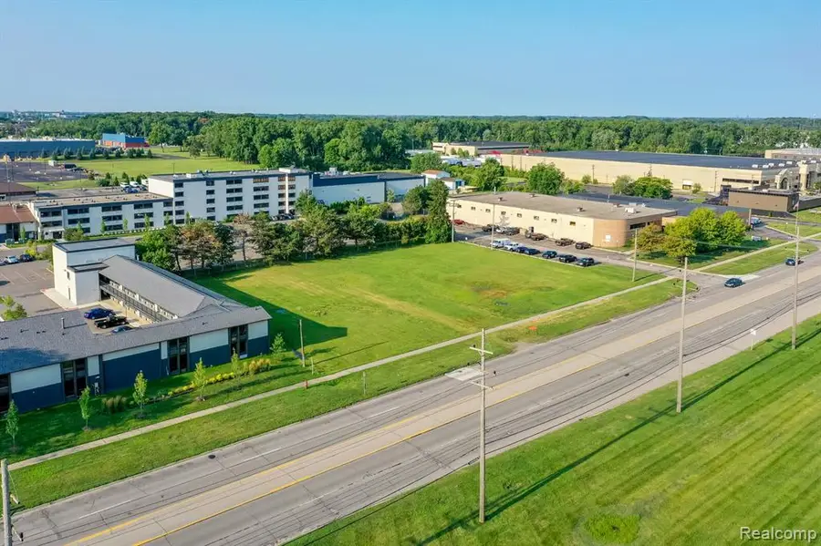 7700 15 Mile, Sterling Heights, MI 48312 - #2