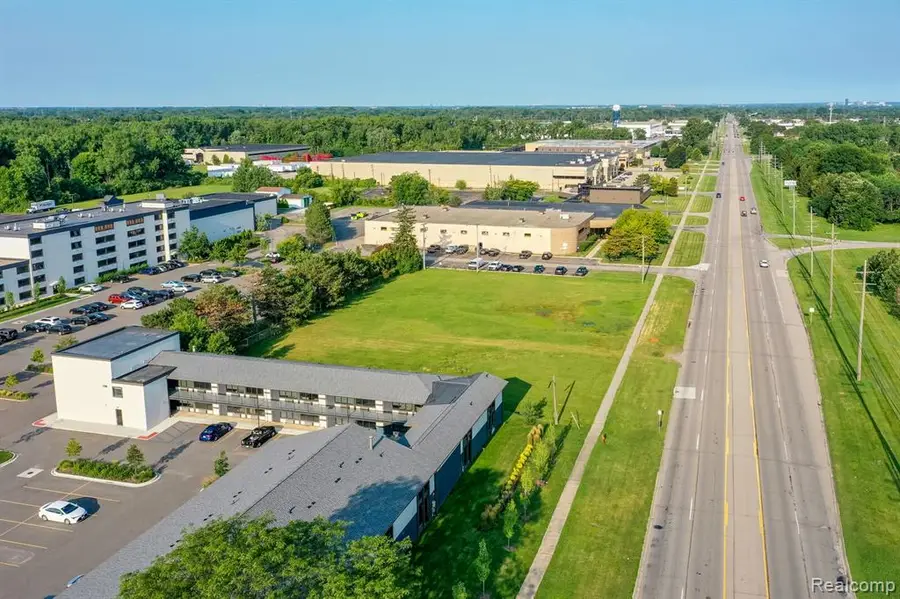 7700 15 Mile, Sterling Heights, MI 48312 - #3