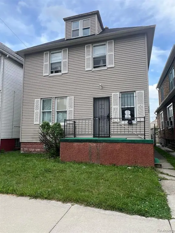2388 Neibel, Hamtramck, MI 