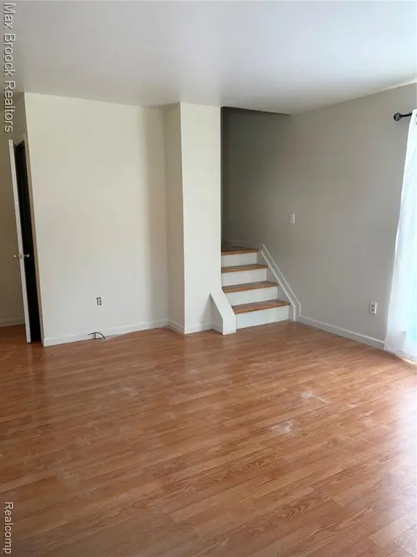 35122 Terrybrook, Sterling Heights, MI 