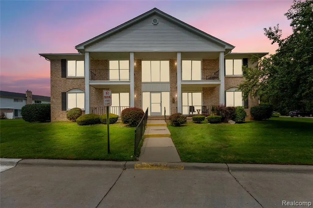 14200 Ivanhoe #159, Sterling Heights, MI  - Image #1