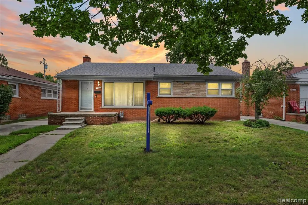 9327 Columbia, Redford, MI  - #1