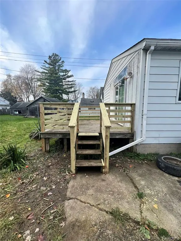 2521 Stobbe, Saginaw, MI 48602 - #3