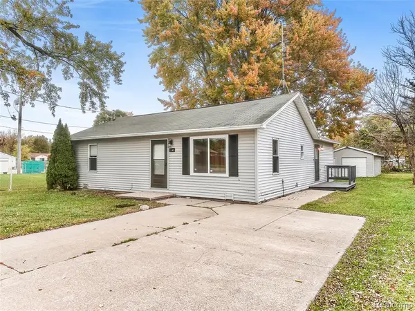 2146 N Center, Burton, MI 