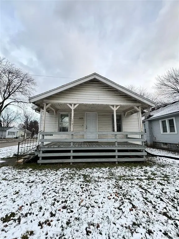 2420 Bay, Saginaw, MI 48602 - #1
