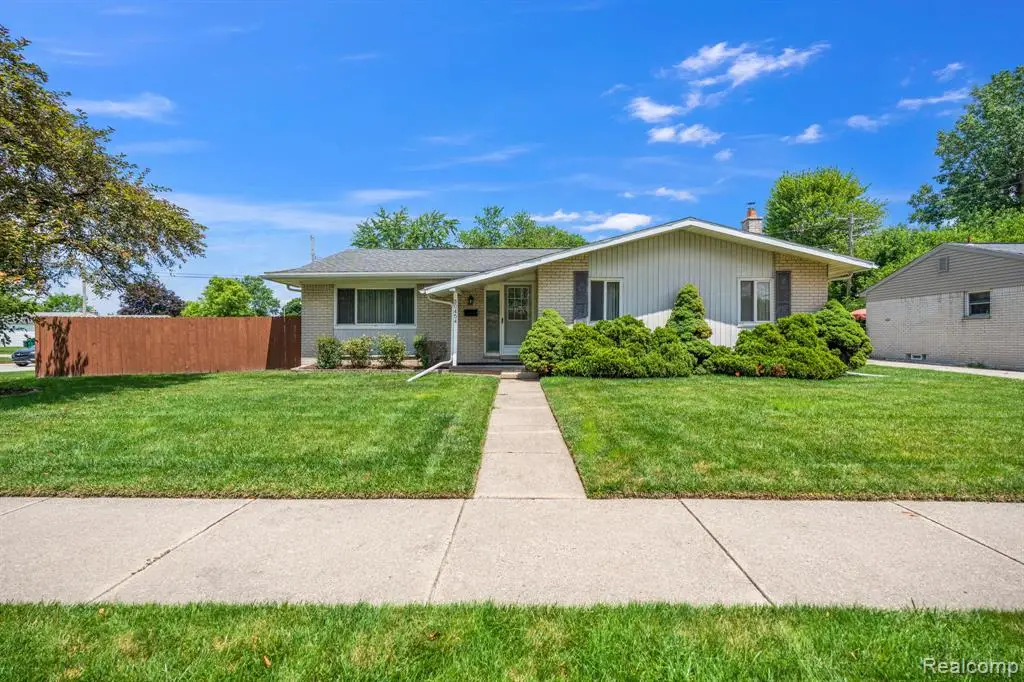 30454 Dorset, Romulus, MI  - Image #1