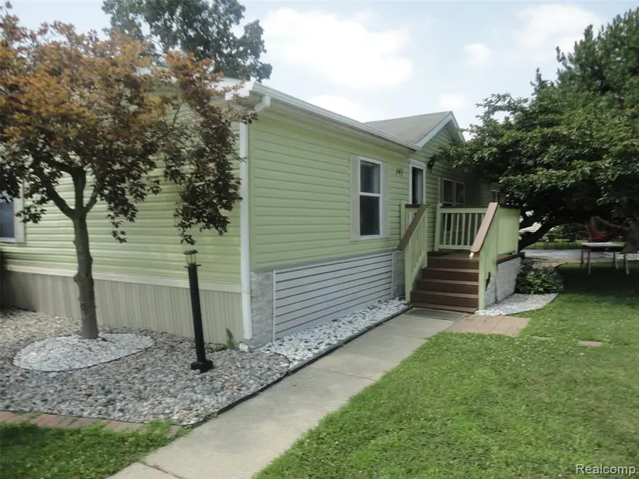 141 Concord, Adrian, MI 49221 - Image #2