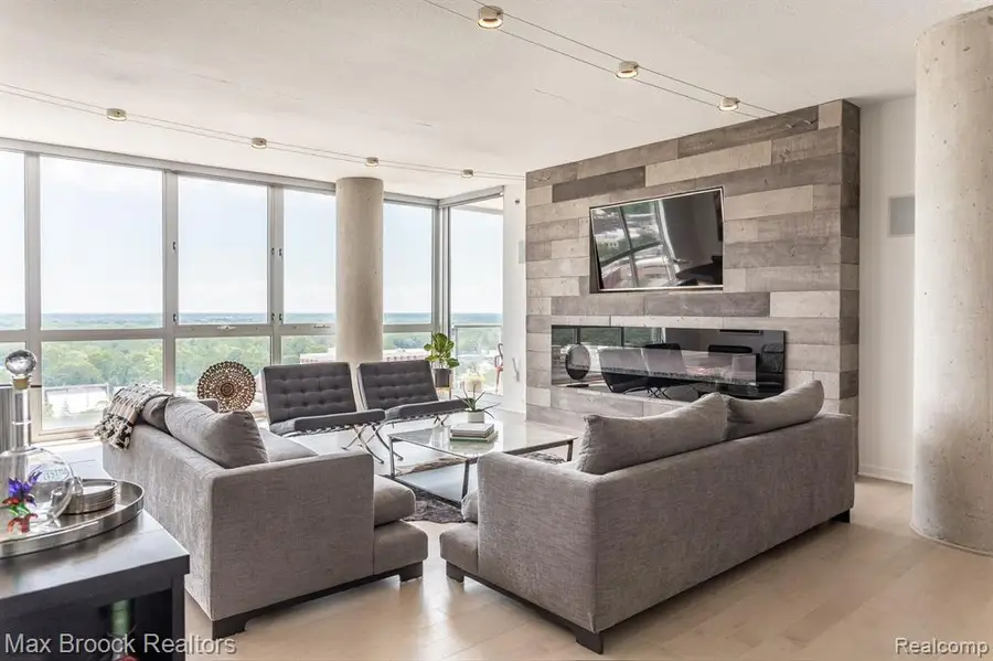 432 S Washington #1701, Royal Oak, MI  - Image #3