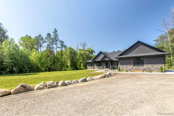 4697 Emmett, Emmett, MI 