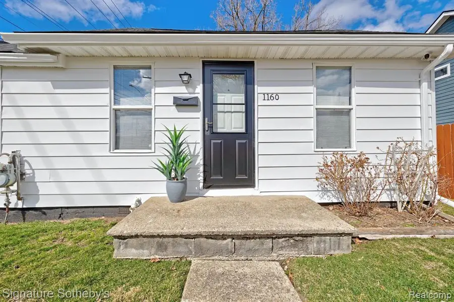 1160 Boston, Waterford, MI  - Image #2