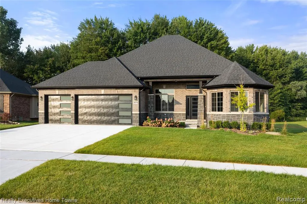 54161 Carrigan, New Baltimore, MI 48047 - #1
