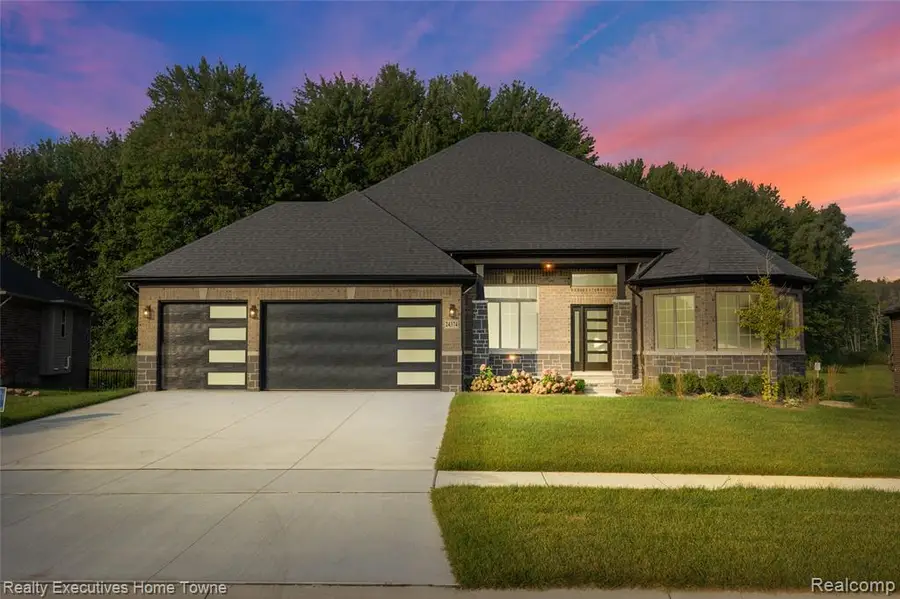 54161 Carrigan, New Baltimore, MI 48047 - #3