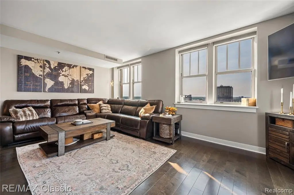 525 W Lafayette #19A, Detroit, MI  - Image #1