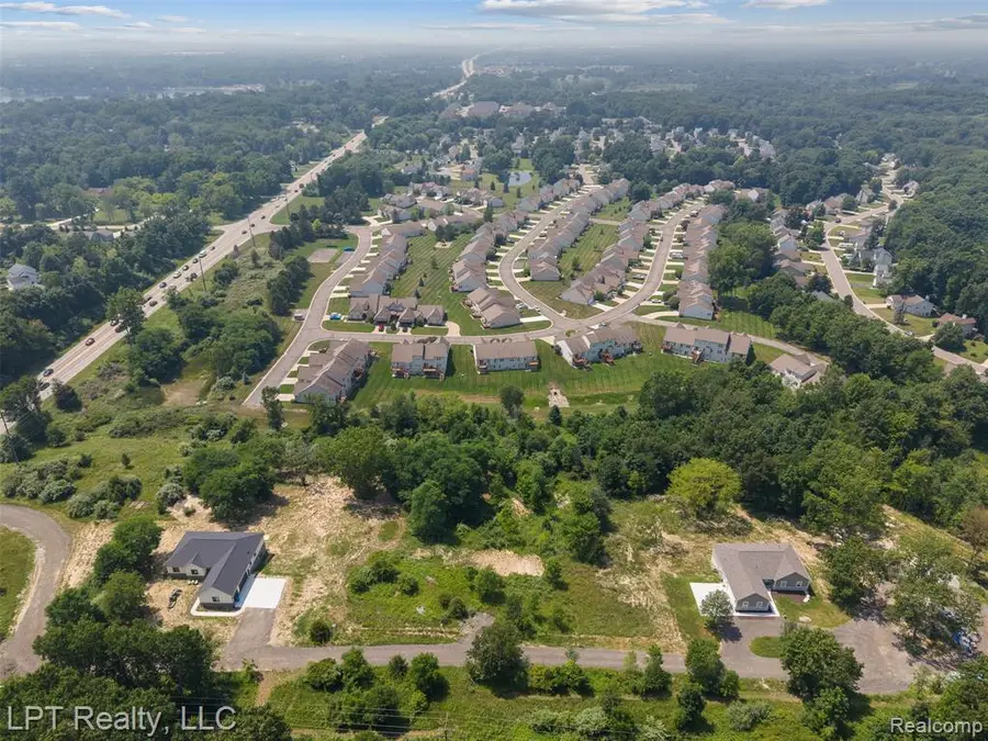 1633 Frech, Howell, MI 48843 - Image #2