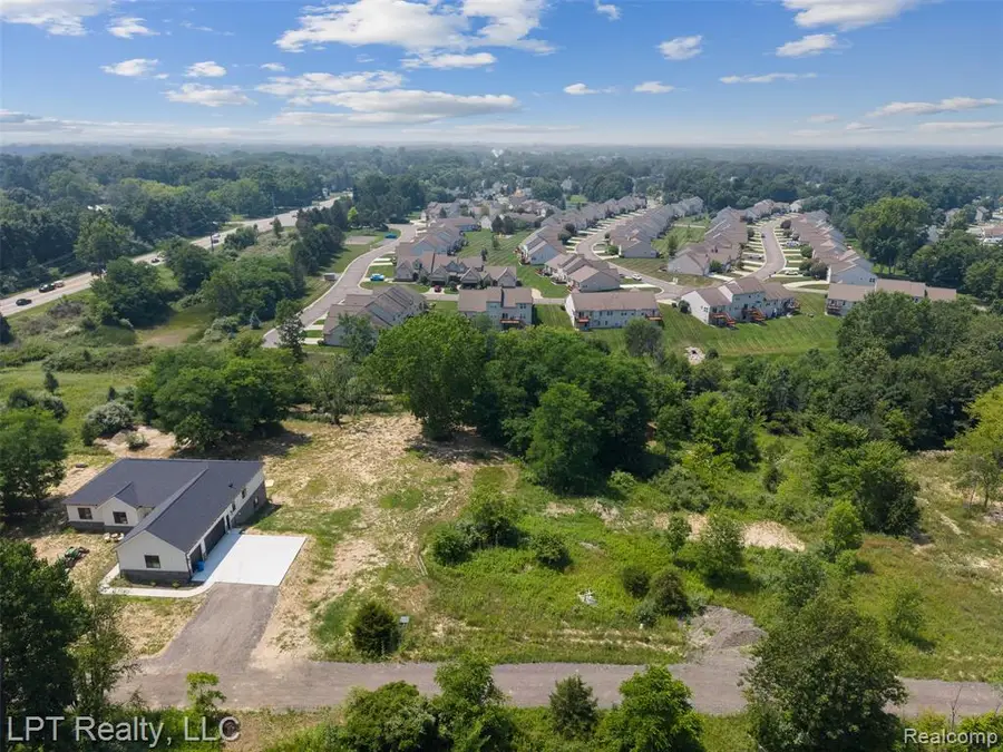 1633 Frech, Howell, MI 48843 - Image #3