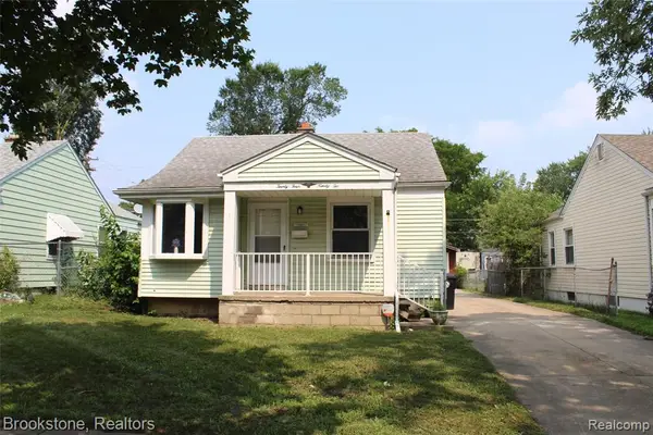 20492 Wakenden, Redford, MI 