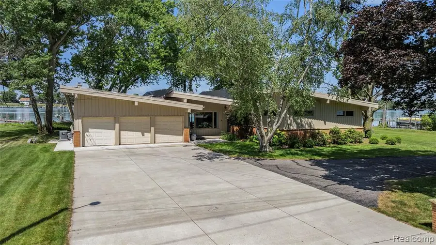 22442 W River, Grosse Ile, MI  - #2