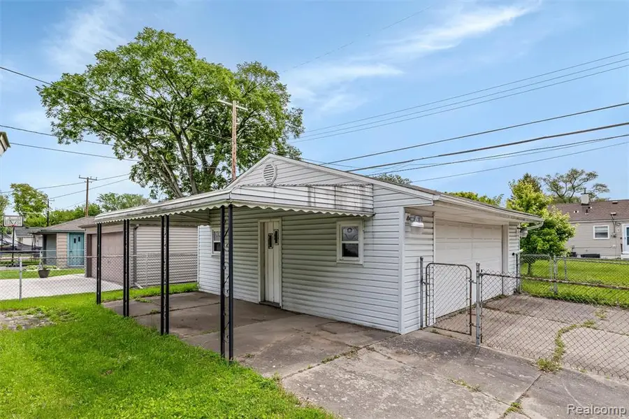 17764 Harman, Melvindale, MI  - Image #2