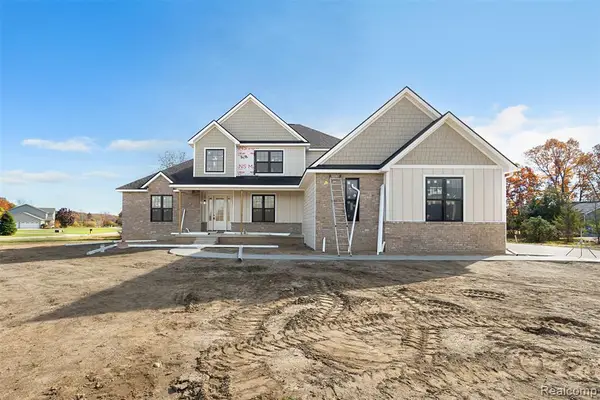 8981 Acacia, Pinckney, MI 48169