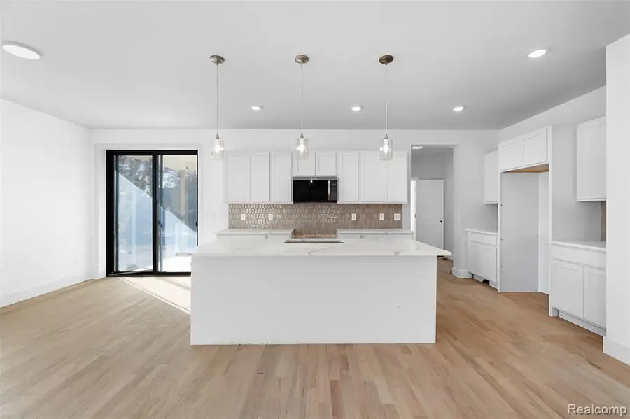 8981 Acacia, Pinckney, MI 48169 - Image #2