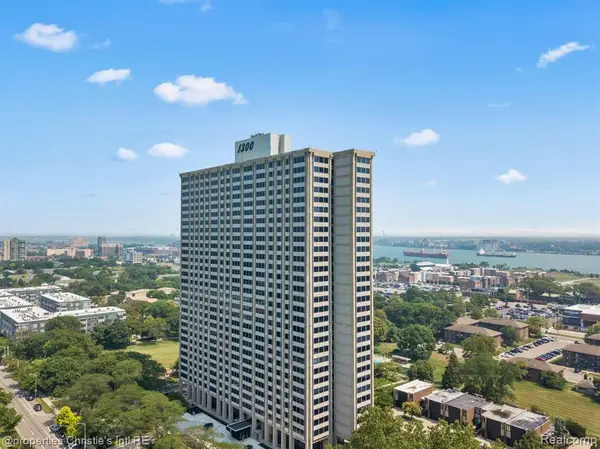 1300 E Lafayette #104, Detroit, MI 48207