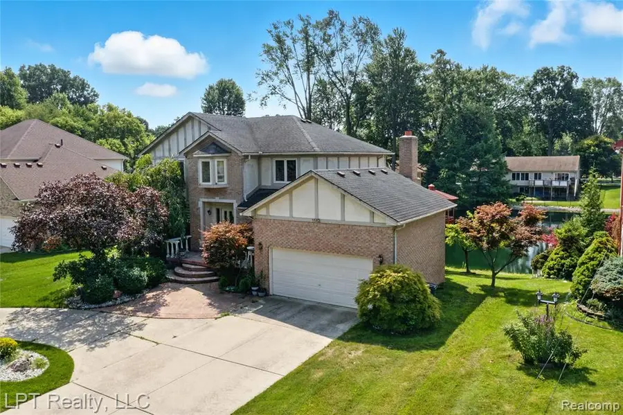 1142 E South, Troy, MI 48085 - #2